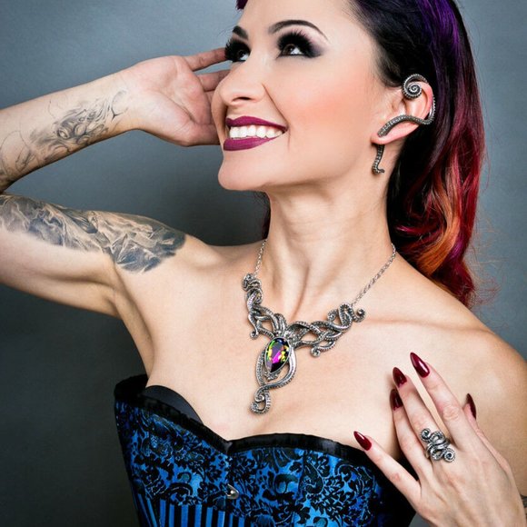 Alchemy Gothic Kraken Necklace Tentacles & Volcano Effect Crystal NWT - Picture 6 of 9